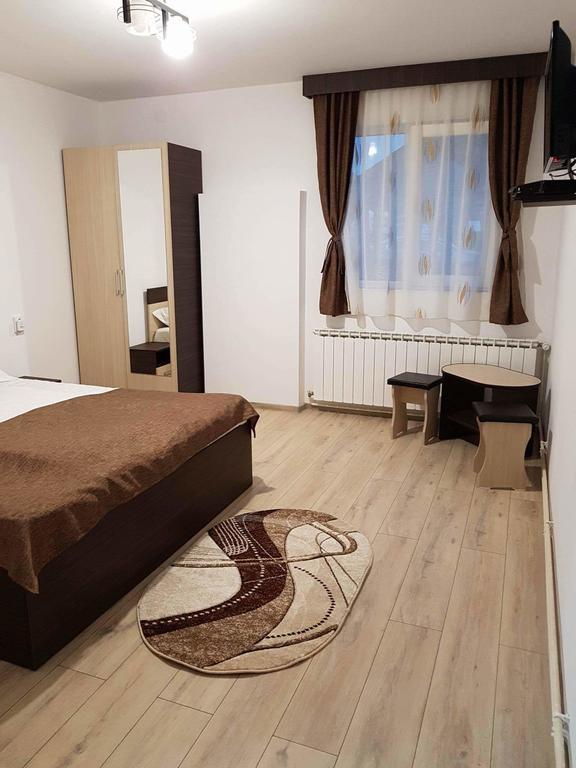 Cabana Sarmis Costesti Exteriör bild