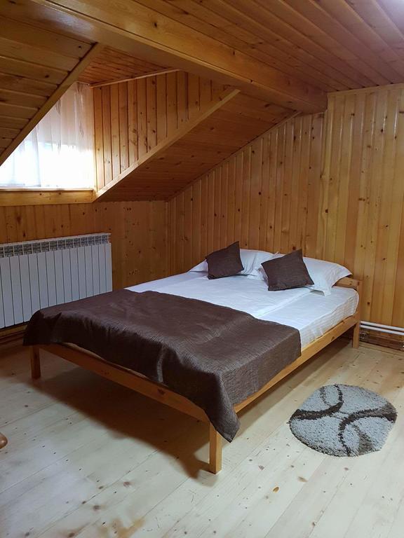 Cabana Sarmis Costesti Exteriör bild