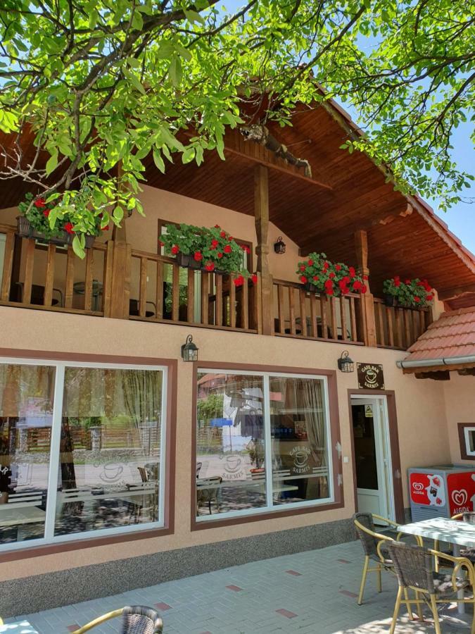 Cabana Sarmis Costesti Exteriör bild